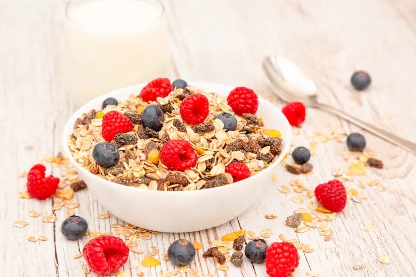 How does granola help in managing weight due ..