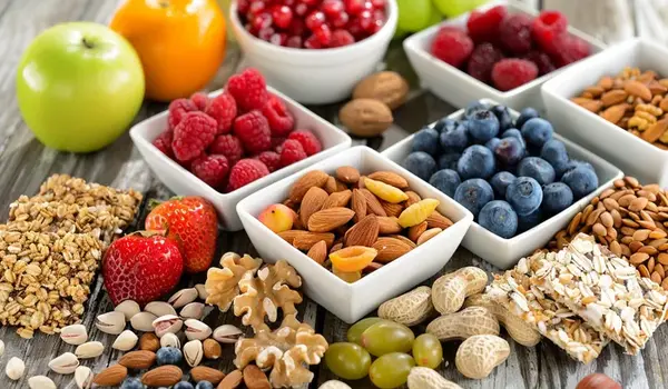 How Can Nutritious Snacking Support a Balance..