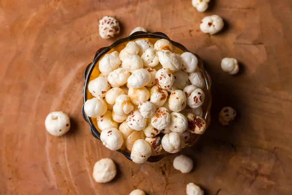 What are the Benefits of Offering a Variety of Makhana Flavors to Children as Snack Options?