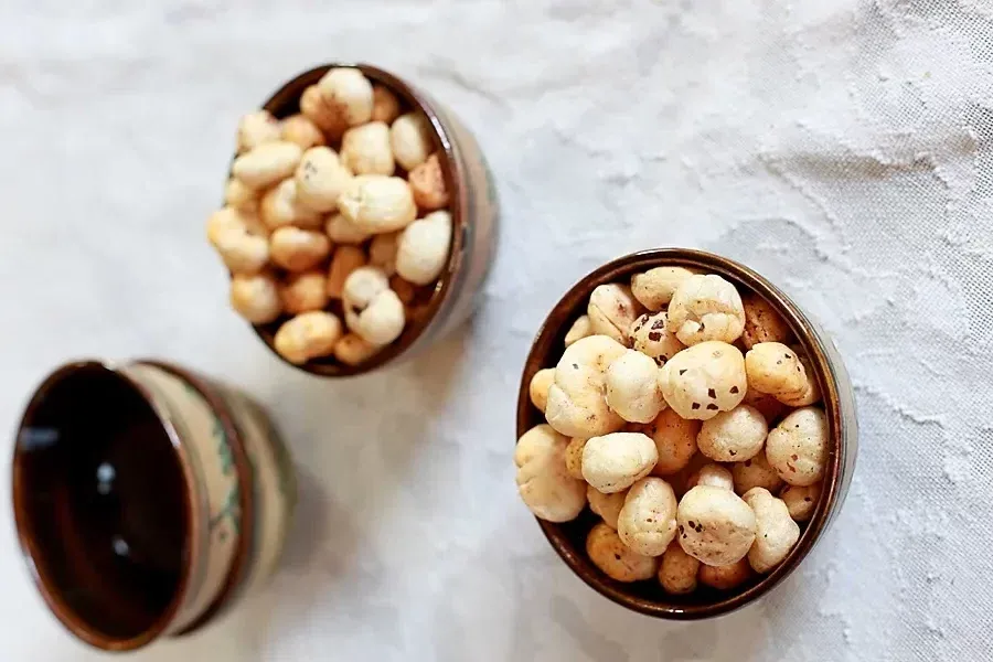 How Does the Salt and Pepper Flavor of Makhana Differ from Traditional Savory Options?