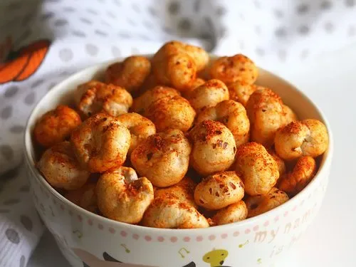 What Unique Taste Experience Does Peri Peri Makhana Offer?