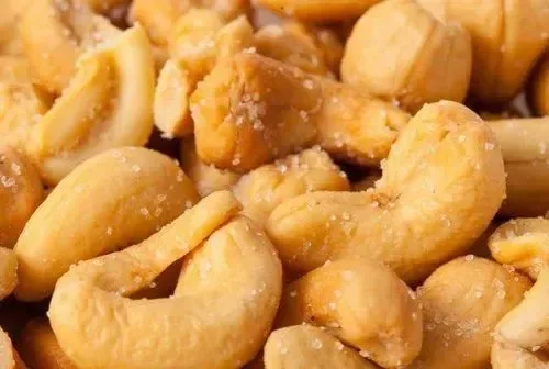 Can Salted and Roasted Cashews Be Incorporated into Different Recipes?