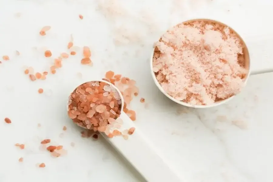 Why Are Himalayan Salt Snacks Better Than Regular Salty Snacks for a Balanced Diet?